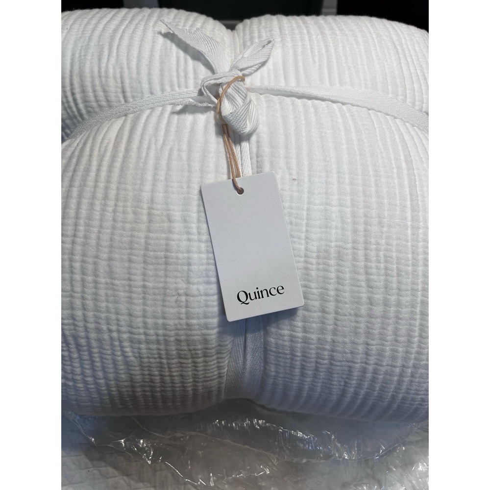 Quince King Size White Airy Gauze Duvet Cover Set NWT Shams (2)